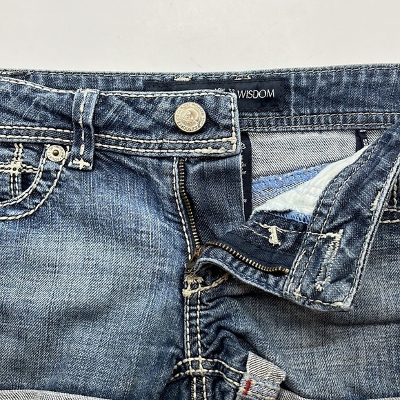 Source Of Wisdom Cuffed Low Rise Shorts Size 3 - Picture 16 of 16